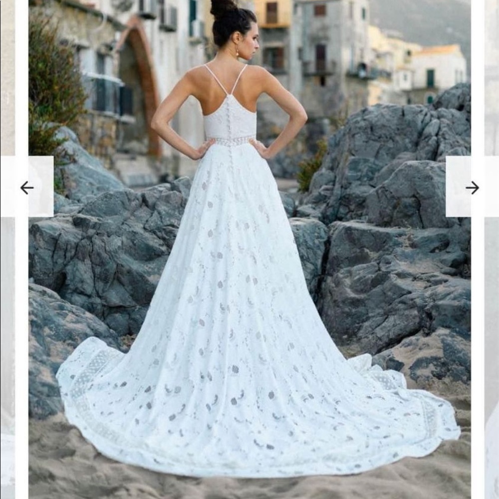 Allure Gown
